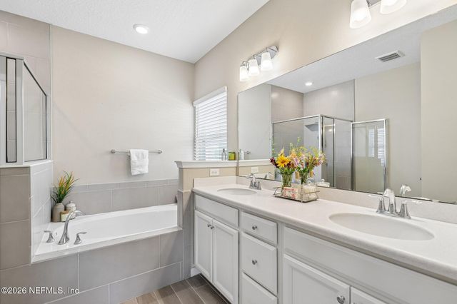 1567 MATHEWS MANOR Drive, Jacksonville, FL 32211