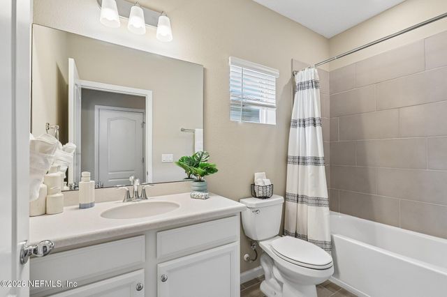1567 MATHEWS MANOR Drive, Jacksonville, FL 32211