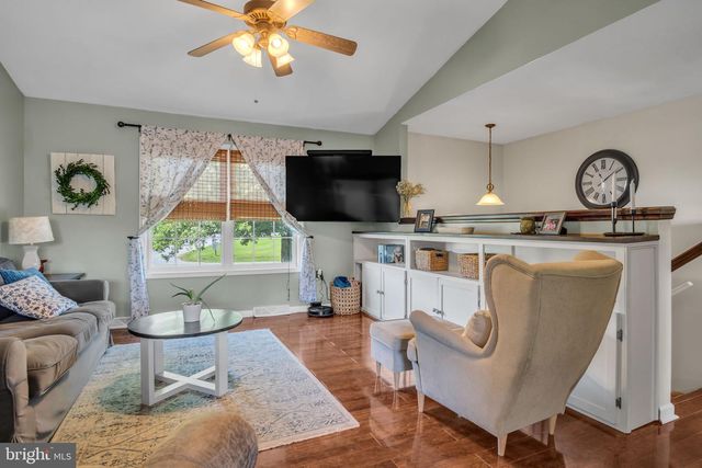 91 LAKE MEADE DR, East Berlin, PA 17316
