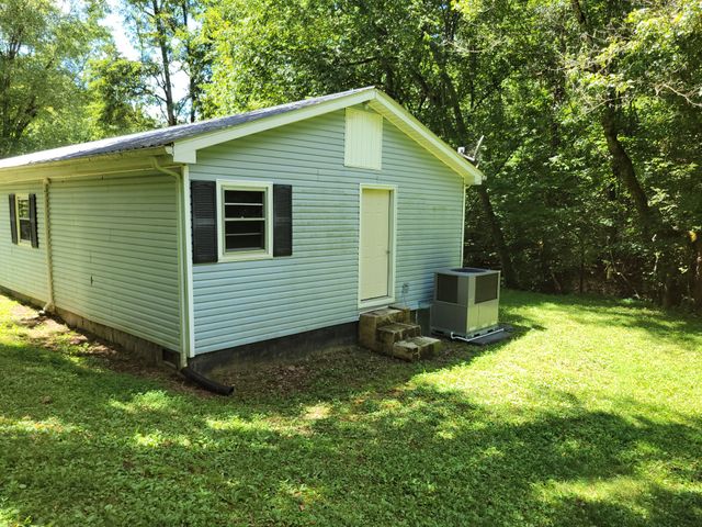 2515 Smith Hollow Rd, Lynnville, TN 38472