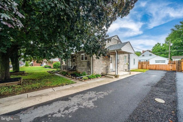 4425 8TH AVE, Temple, PA 19560