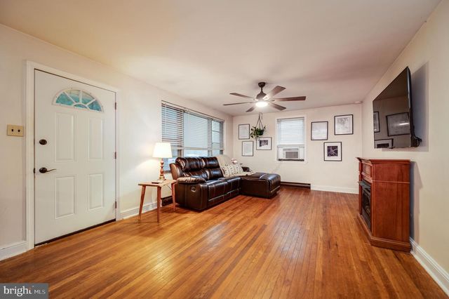 4425 8TH AVE, Temple, PA 19560