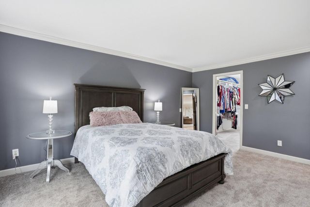 5075 Big Woods Boulevard, Chaska, MN 55318