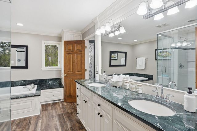5075 Big Woods Boulevard, Chaska, MN 55318