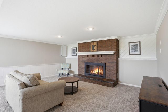 5075 Big Woods Boulevard, Chaska, MN 55318