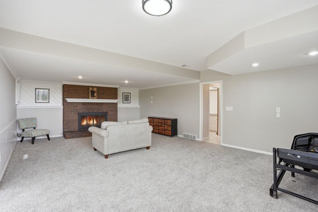 5075 Big Woods Boulevard, Chaska, MN 55318