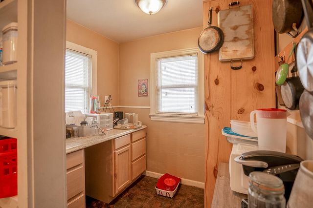 1011 W 2nd Street, West Plains, MO 65775