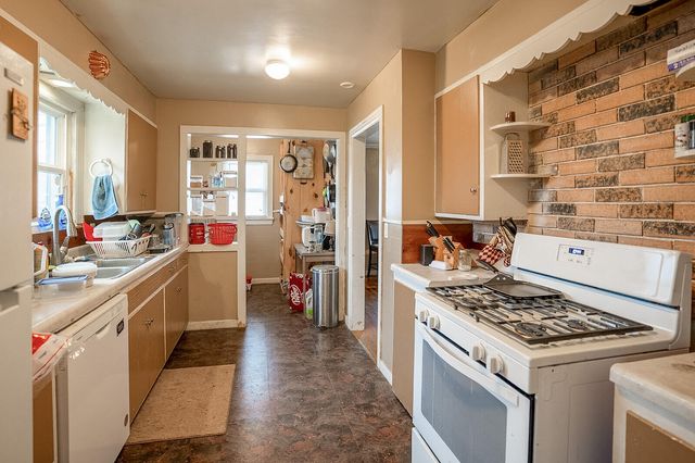 1011 W 2nd Street, West Plains, MO 65775