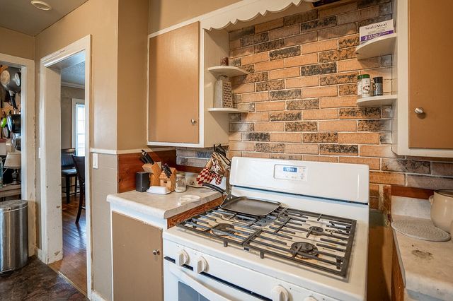 1011 W 2nd Street, West Plains, MO 65775