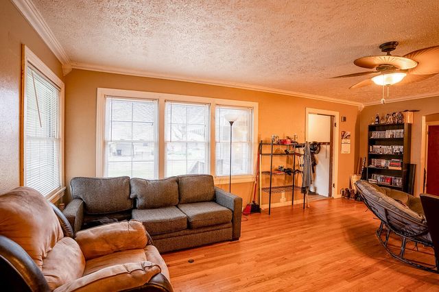 1011 W 2nd Street, West Plains, MO 65775