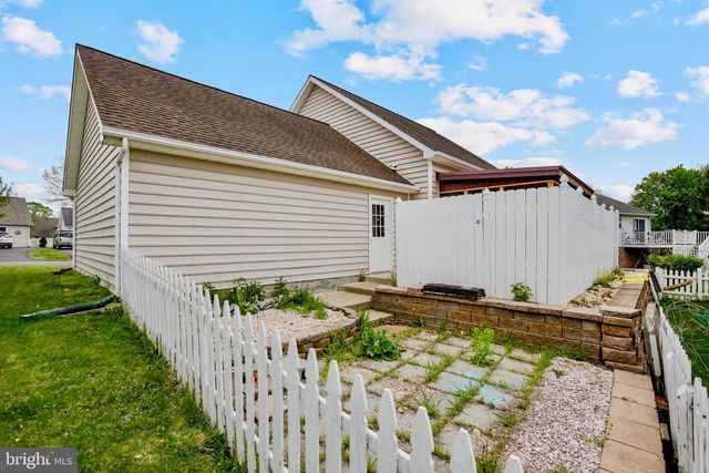 110 ARTISAN WAY, Martinsburg, WV 25401