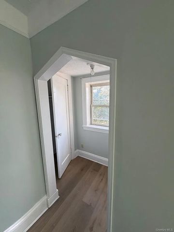 111 Piccadilly Dwns, Lynbrook, NY 11563