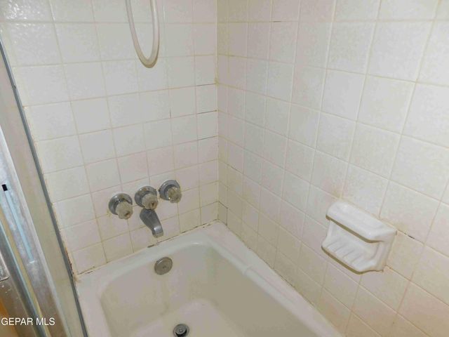 6400 EDGEMERE Boulevard 8A, El Paso, TX 79925