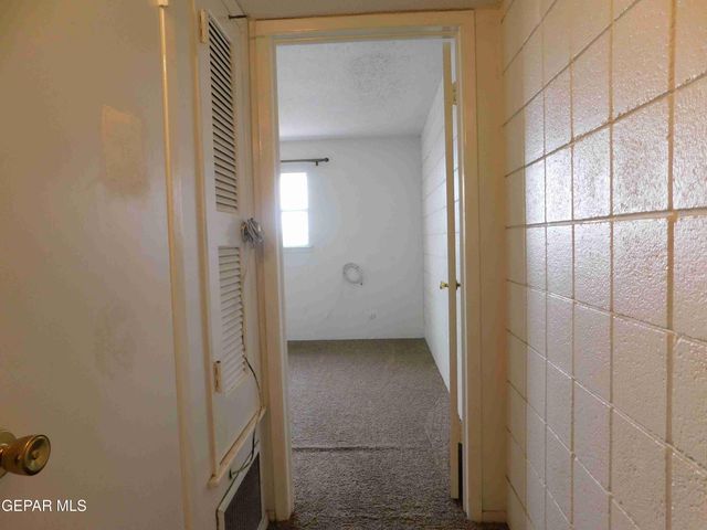 6400 EDGEMERE Boulevard 8A, El Paso, TX 79925