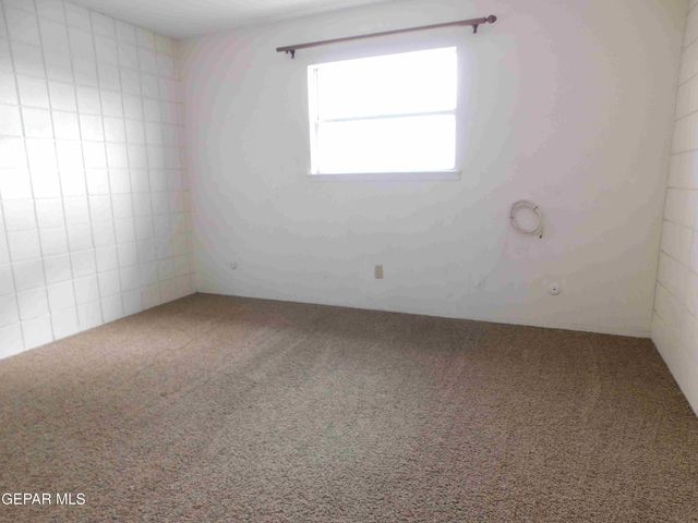 6400 EDGEMERE Boulevard 8A, El Paso, TX 79925