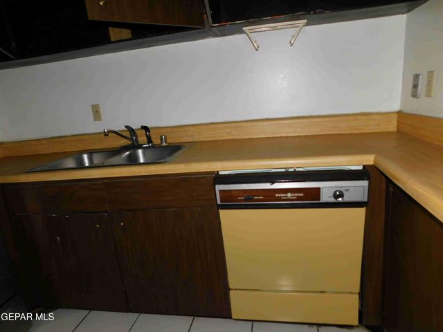 6400 EDGEMERE Boulevard 8A, El Paso, TX 79925