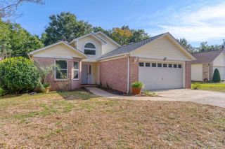 4020 Coppertree Ln, Pensacola, FL 32504