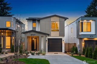 8707 126th Avenue NE, Kirkland, WA 98033
