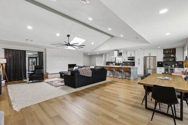 2408 Grandview Drive, Plano, TX 75075