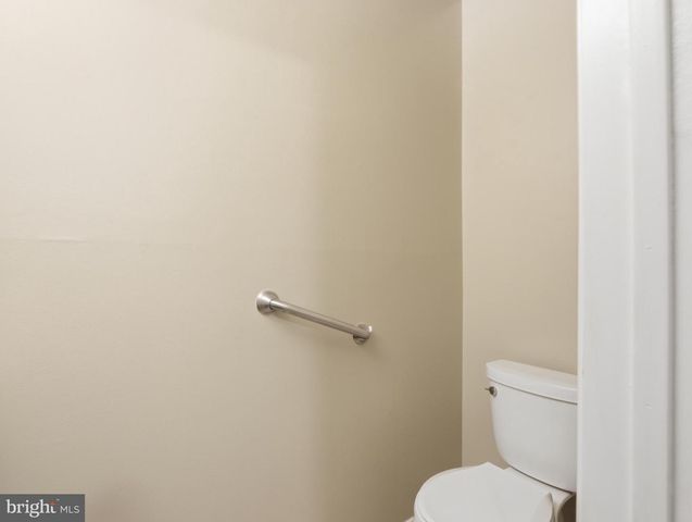13 COURTWOOD DR, Pikesville, MD 21208