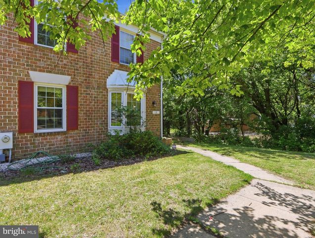 13 COURTWOOD DR, Pikesville, MD 21208