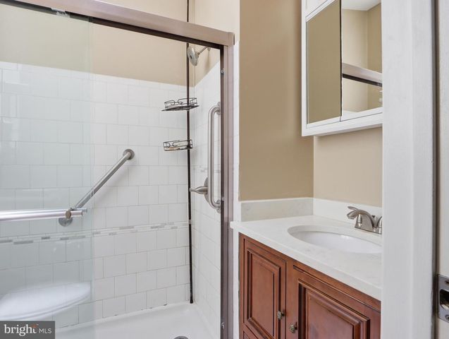 13 COURTWOOD DR, Pikesville, MD 21208