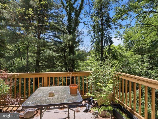 13 COURTWOOD DR, Pikesville, MD 21208
