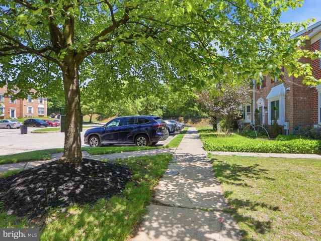 13 COURTWOOD DR, Pikesville, MD 21208