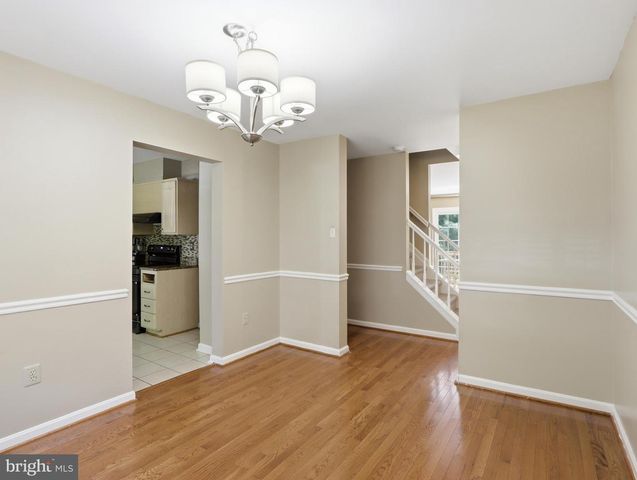 13 COURTWOOD DR, Pikesville, MD 21208