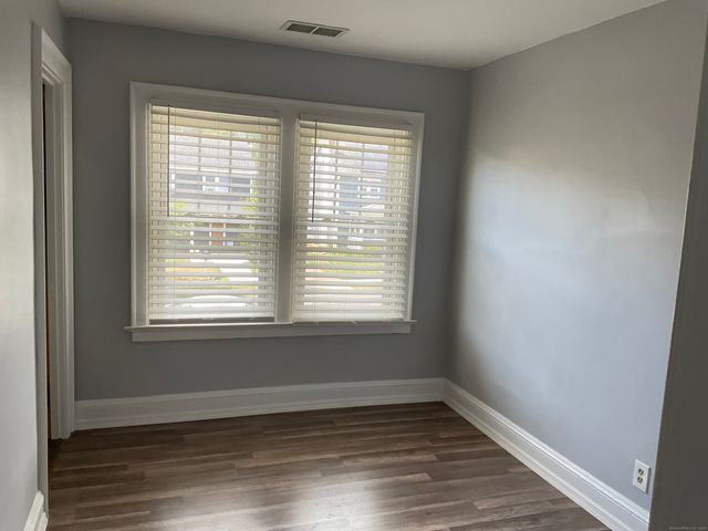 37 Westminster Street, Hamden, CT 06518