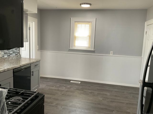 37 Westminster Street, Hamden, CT 06518