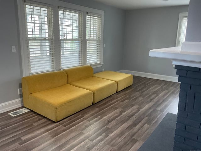 37 Westminster Street, Hamden, CT 06518