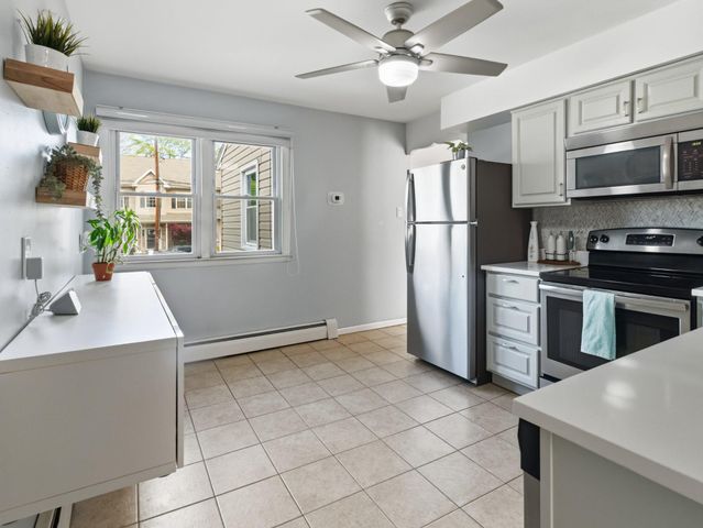 2303 OGDEN AVE, Bensalem, PA 19020