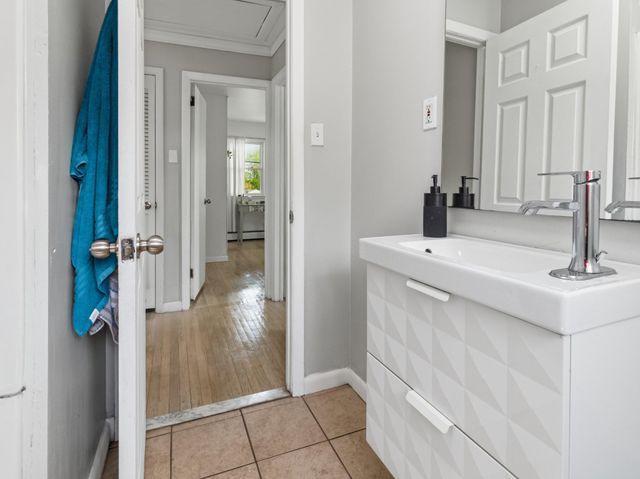 2303 OGDEN AVE, Bensalem, PA 19020