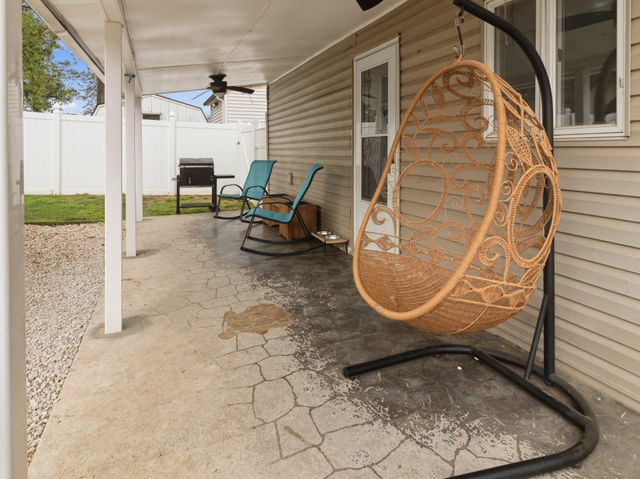 2303 OGDEN AVE, Bensalem, PA 19020