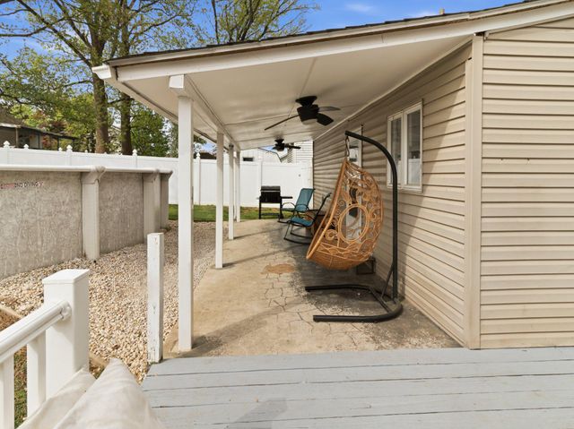 2303 OGDEN AVE, Bensalem, PA 19020