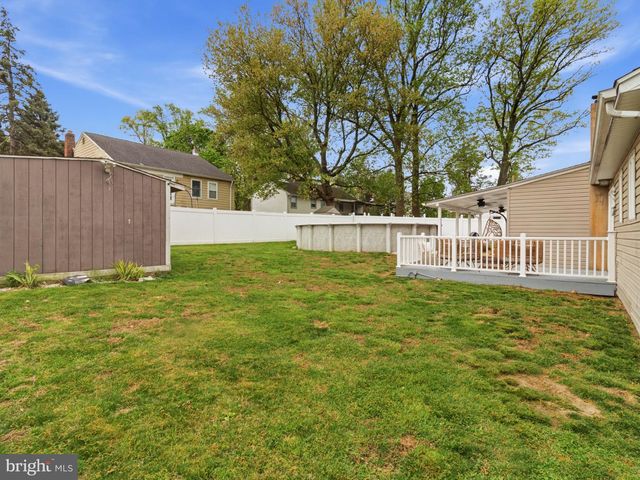2303 OGDEN AVE, Bensalem, PA 19020