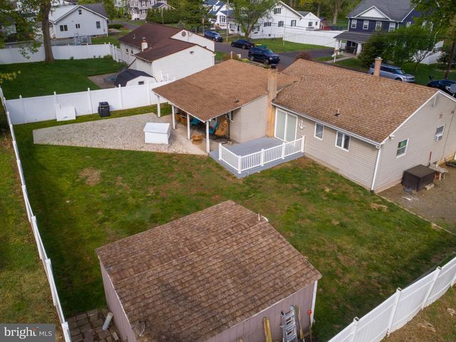 2303 OGDEN AVE, Bensalem, PA 19020