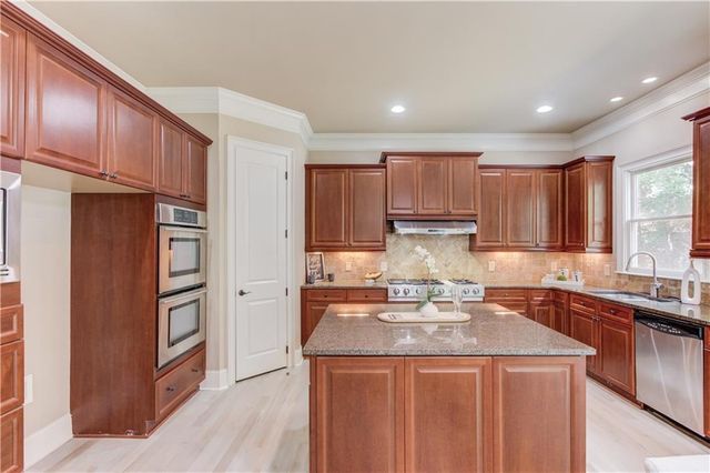 10595 Highgate Manor Court, Duluth, GA 30097
