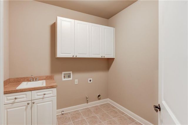 10595 Highgate Manor Court, Duluth, GA 30097