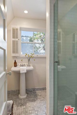 10543 Wellworth Avenue, Los Angeles, CA 90024