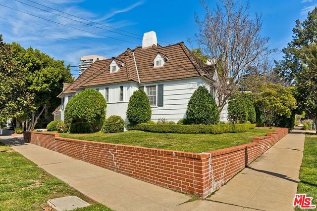 10543 Wellworth Avenue, Los Angeles, CA 90024