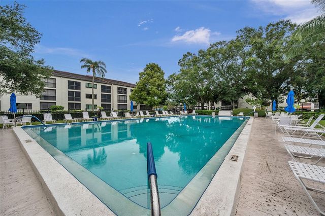 2583 COUNTRYSIDE BOULEVARD 3212, Clearwater, FL 33761