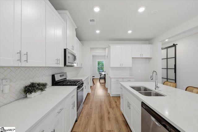 437 Roderick Lane, Greenville, SC 29605