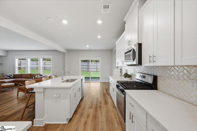 437 Roderick Lane, Greenville, SC 29605