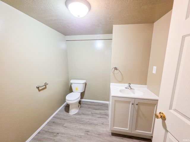 1421 Magnolia Avenue, Elkhart, IN 46514