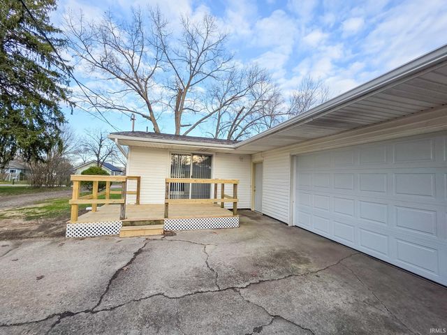 1421 Magnolia Avenue, Elkhart, IN 46514