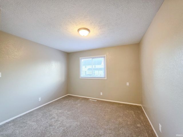 1421 Magnolia Avenue, Elkhart, IN 46514