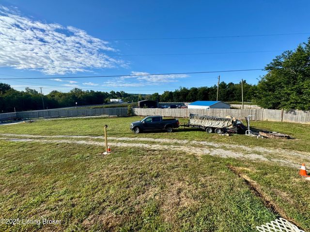 55 Tom Walker Ln, Coxs Creek, KY 40013