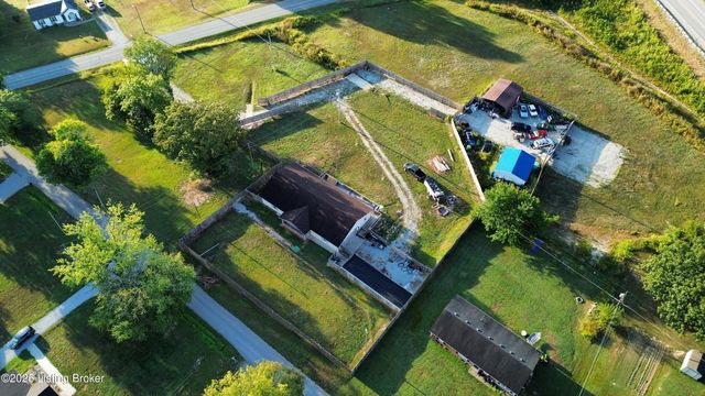 55 Tom Walker Ln, Coxs Creek, KY 40013